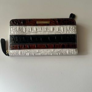 Brahmin Wallet